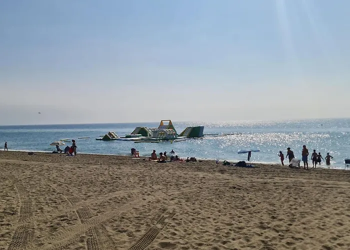 Brand New Exclusive Apartment, 100 Meter From The Apartament *