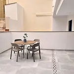 Brand New Exclusive Apartment, 100 Meter From The Διαμέρισμα *