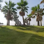 公寓 Brand New Exclusive Apartment, 100 Meter From The