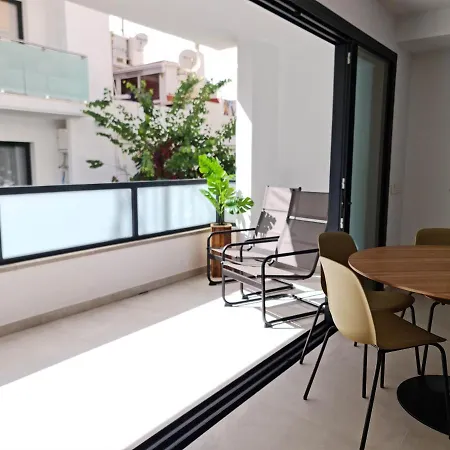 Brand New Exclusive Apartment, 100 Meter From The Appartement Fuengirola