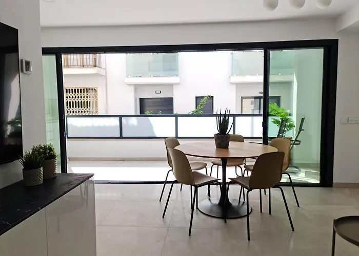 Lägenhet Brand New Exclusive Apartment, 100 Meter From The *