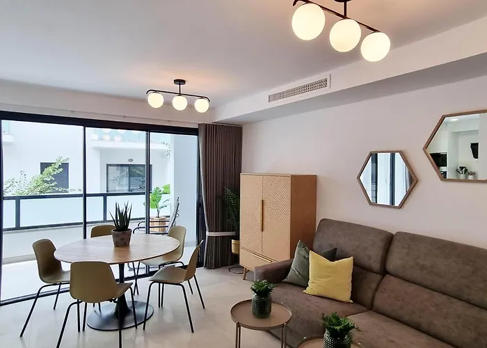 Brand New Exclusive Apartment, 100 Meter From The Fuengirola