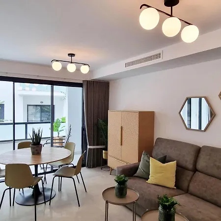 Brand New Exclusive Apartment, 100 Meter From The פואנגירולה